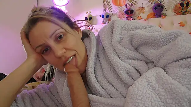 VegasDani online show from 8, 11, 2025