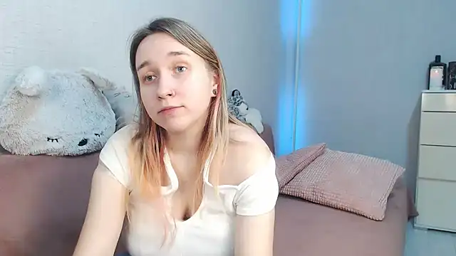 lovely hayley online show from 9, 1, 2026