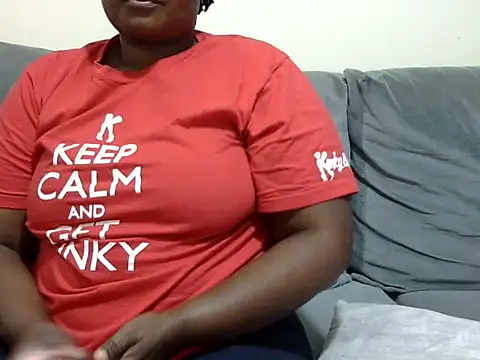 Snapshot of Pretty_lilly02 chatting on 11, 6, 2026 Pretty lilly02 online show from 11, 6, 2026