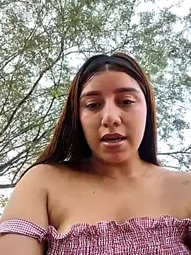 Snapshot of caro_sweett chatting on 27, 2, 2025 caro sweett online show from 27, 2, 2025