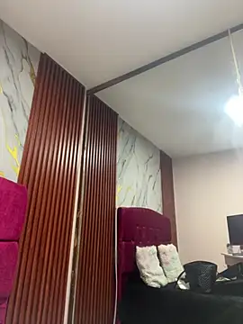 angellique 22 online show from 18, 3, 2026