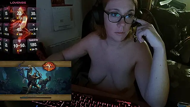 Snapshot of lili-hot-77 chatting on 2, 1, 2025 lili-hot-77 online show from 2, 1, 2025