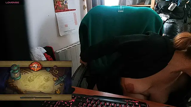 Snapshot of lili-hot-77 chatting on 15, 1, 2025 lili-hot-77 online show from 15, 1, 2025