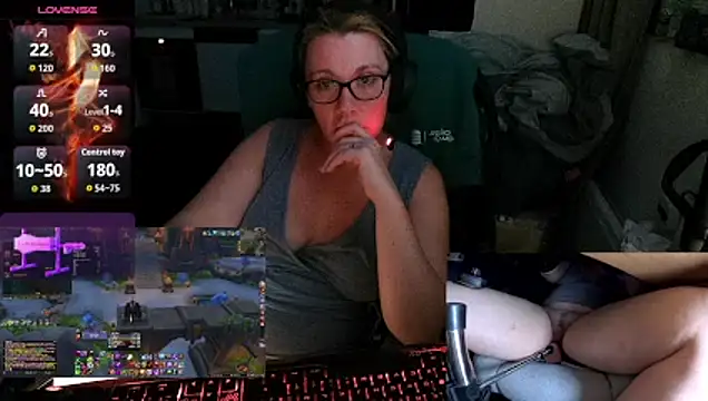 Snapshot of lili-hot-77 chatting on 11, 9, 2025 lili-hot-77 online show from 11, 9, 2025