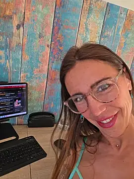Snapshot of Klamsine chatting on 30, 4, 2026 Klamsine online show from 30, 4, 2026