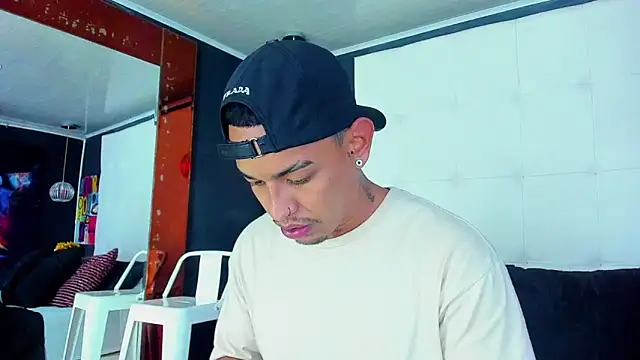 Damian09  online show from 6, 3, 2025