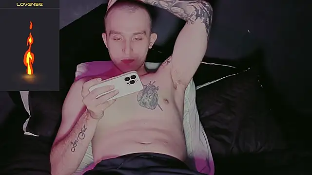 Dylanwhite23  online show from 31, 1, 2026