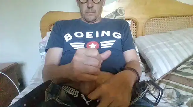 Raimundo1971 online show from 8, 2, 2025