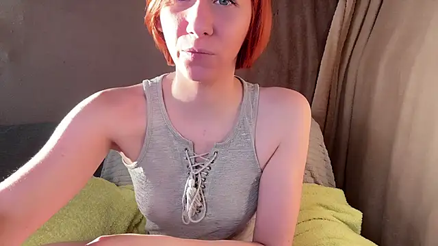 Snapshot of Caliiie-of chatting on 6, 3, 2025 Caliiie-of online show from 6, 3, 2025