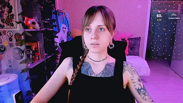 NaniMoore online show from 23, 2, 2025