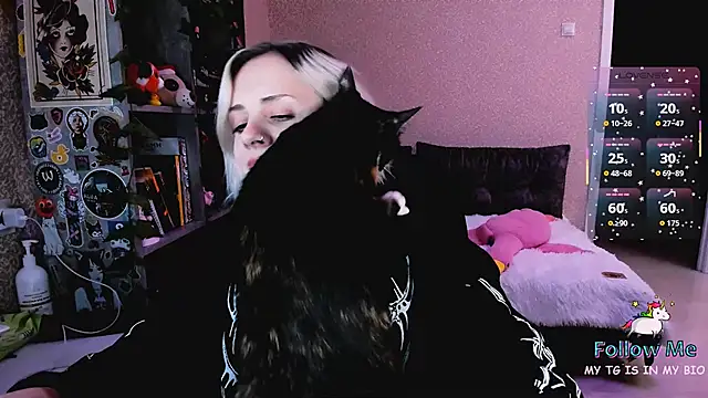 NaniMoore online show from 19, 12, 2025