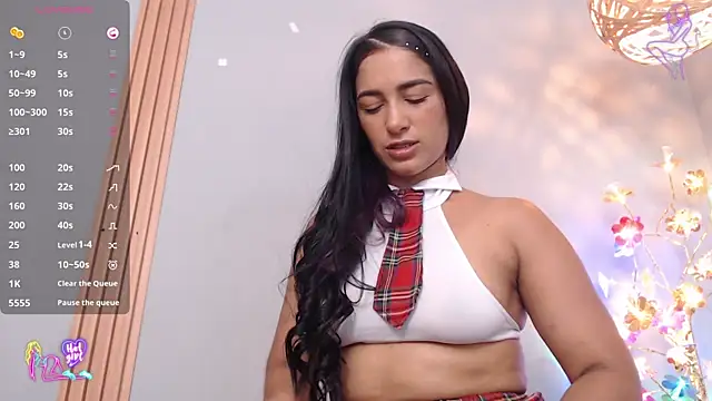 Thayssa ross online show from 27, 3, 2026