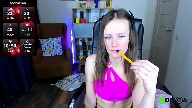 FrancescaCollins online show from 18, 2, 2025