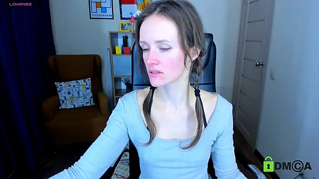 FrancescaCollins online show from 1, 3, 2025