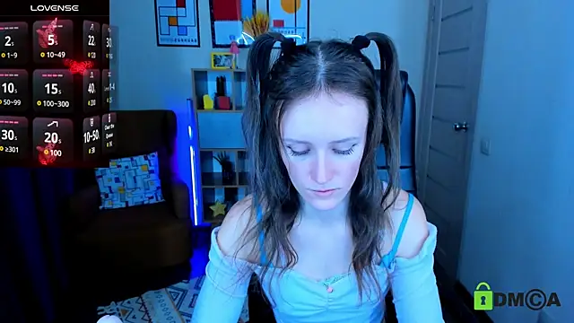 FrancescaCollins online show from 4, 3, 2025