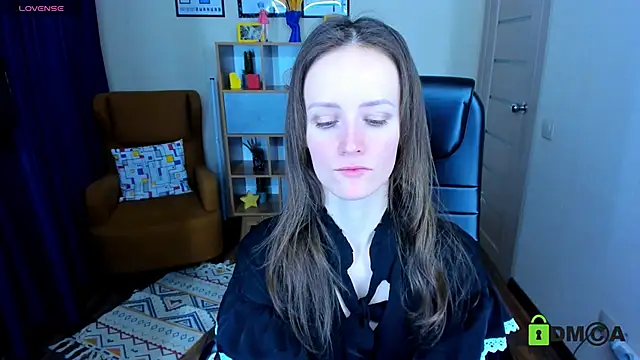 FrancescaCollins online show from 6, 3, 2025