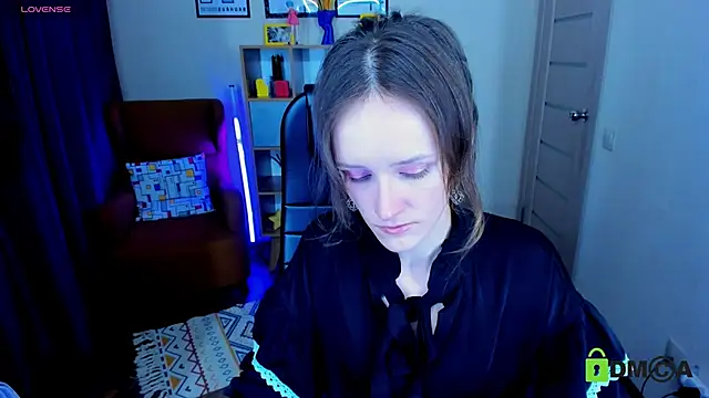 FrancescaCollins online show from 9, 3, 2025