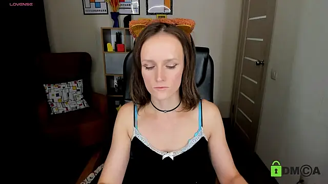 FrancescaCollins online show from 3, 10, 2025