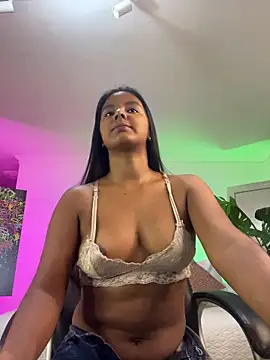 JANYLOVE   online show from 25, 5, 2026