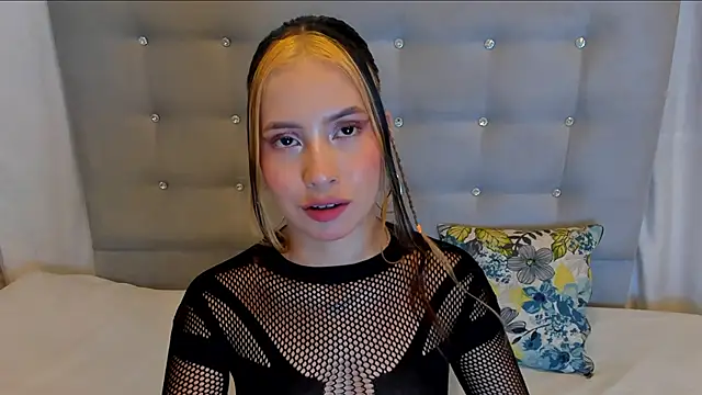 nymphomanya online show from 13, 4, 2026