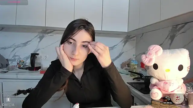 Ayesha Thebestt online show from 6, 2, 2026