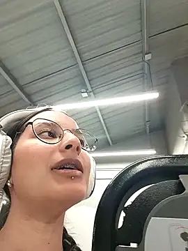  vaness online show from 4, 1, 2025