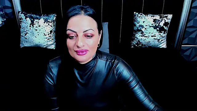 Snapshot of VixenSelena chatting on 29, 12, 2024 VixenSelena online show from 29, 12, 2024