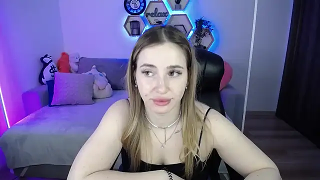 SabrinViolet online show from 23, 3, 2026