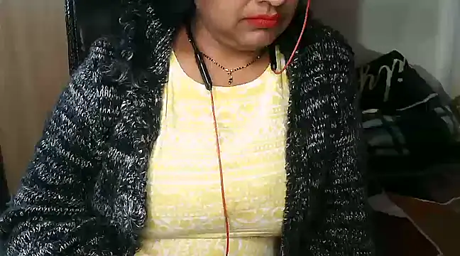 Snapshot of Cute_Ruhi99 chatting on 1, 1, 2025 Cute Ruhi99 online show from 1, 1, 2025