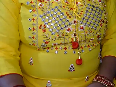 Snapshot of Cute_Ruhi99 chatting on 9, 2, 2025 Cute Ruhi99 online show from 9, 2, 2025