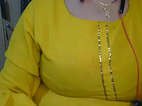 Snapshot of Cute_Ruhi99 chatting on 20, 2, 2025 Cute Ruhi99 online show from 20, 2, 2025