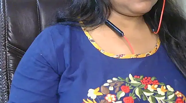 Snapshot of Cute_Ruhi99 chatting on 2, 3, 2025 Cute Ruhi99 online show from 2, 3, 2025