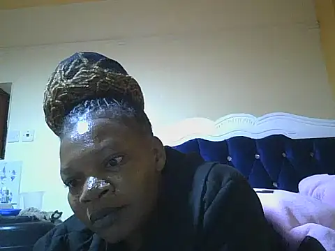 clakemmy250 online show from 7, 12, 2024