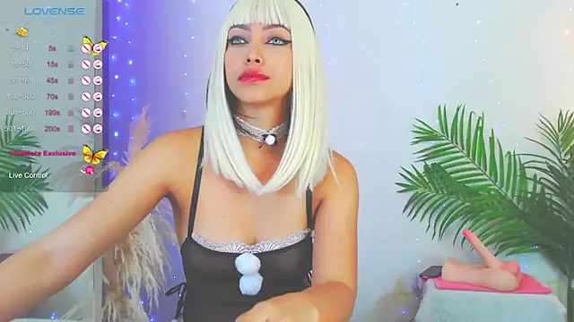 catalina  lovers online show from 18, 12, 2024