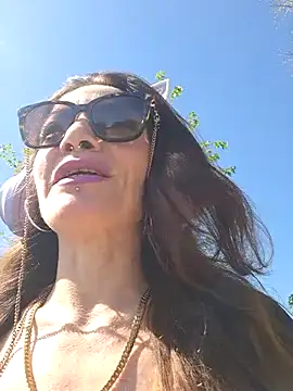 vampvanna23 online show from 20, 4, 2026