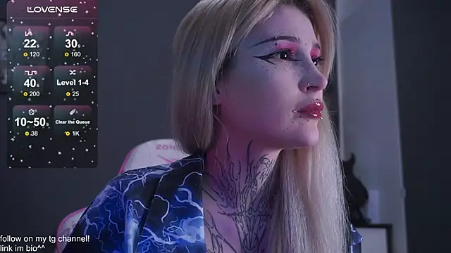 fraulein mooon online show from 18, 11, 2025