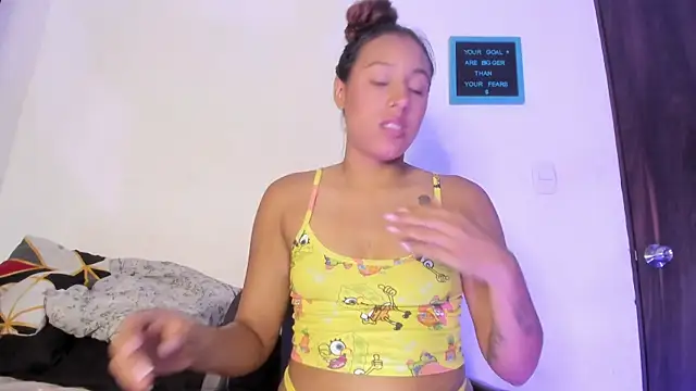 Snapshot of katia__dann chatting on 24, 10, 2025 katia dann online show from 24, 10, 2025