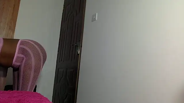Snapshot of Rose_berry chatting on 28, 2, 2025 Rose berry online show from 28, 2, 2025