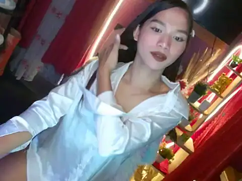 Ur dreamgurl05 online show from 23, 12, 2025