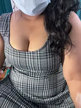 Snapshot of _dr_hot_ chatting on 2, 1, 2025 dr hot online show from 2, 1, 2025