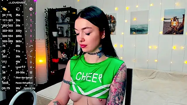 Snapshot of Magic_Allie chatting on 2, 12, 2024 Magic Allie online show from 2, 12, 2024