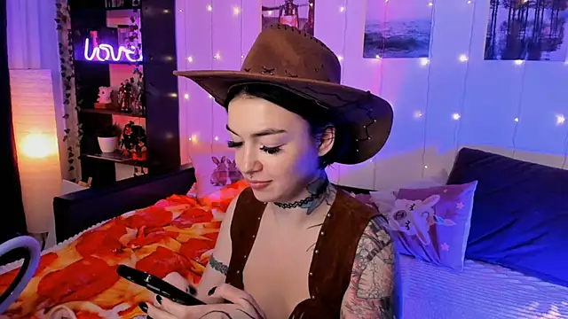 Snapshot of Magic_Allie chatting on 26, 9, 2025 Magic Allie online show from 26, 9, 2025