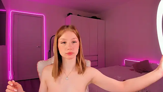 Eva Davi online show from 7, 2, 2025