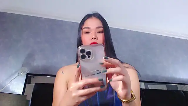 Snapshot of JasmineMoore chatting on 8, 3, 2025 JasmineMoore online show from 8, 3, 2025