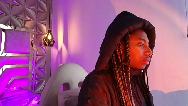 Queen perla  online show from 3, 2, 2026