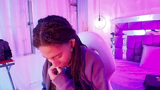 Snapshot of Queen_perla_ chatting on 27, 6, 2026 Queen perla online show from 27, 6, 2026