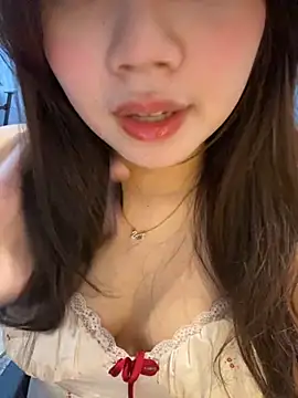 Hotellinh12 online show from 22, 10, 2025