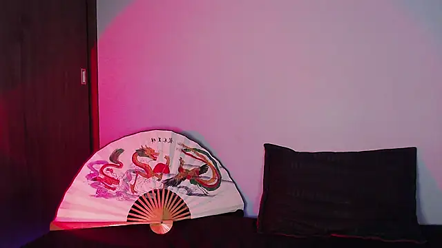 Snapshot of catipetite chatting on 14, 12, 2024 catipetite online show from 14, 12, 2024