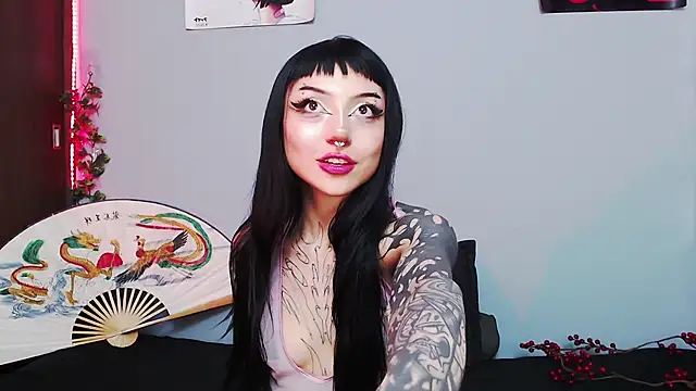 Snapshot of catipetite chatting on 27, 10, 2025 catipetite online show from 27, 10, 2025