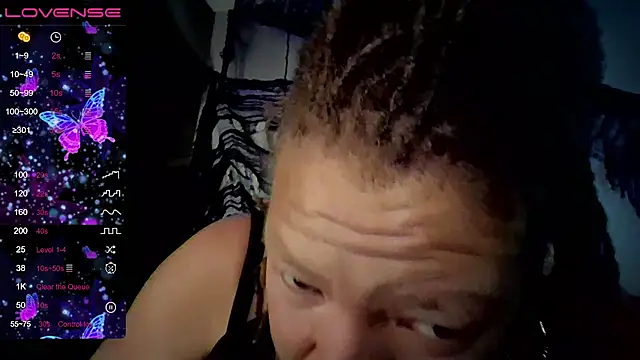 Snapshot of Milfshakecafe chatting on 9, 10, 2025 Milfshakecafe online show from 9, 10, 2025